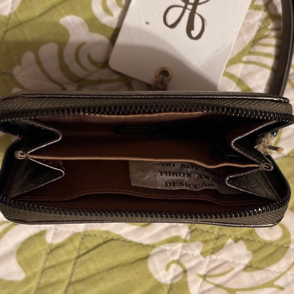 Hobo International Nila Small Zip Around Wallet Leather color Pewter NEW - Picture 5 of 6
